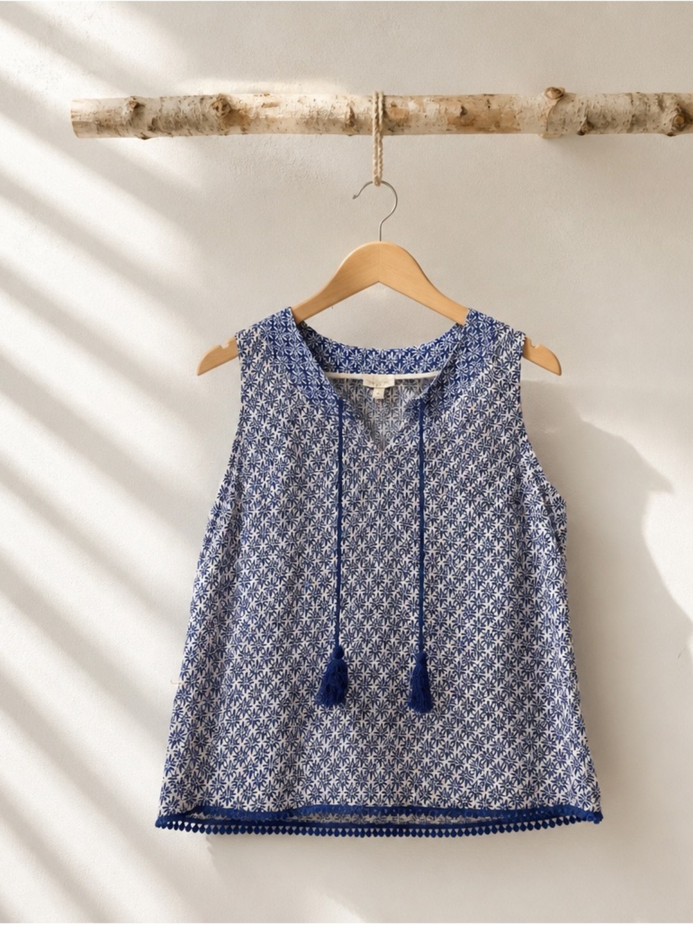 Talbots Sleeveless Blue & White Printed Tie-Front Women's Top